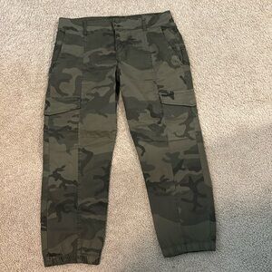 Sanctuary camo pants.